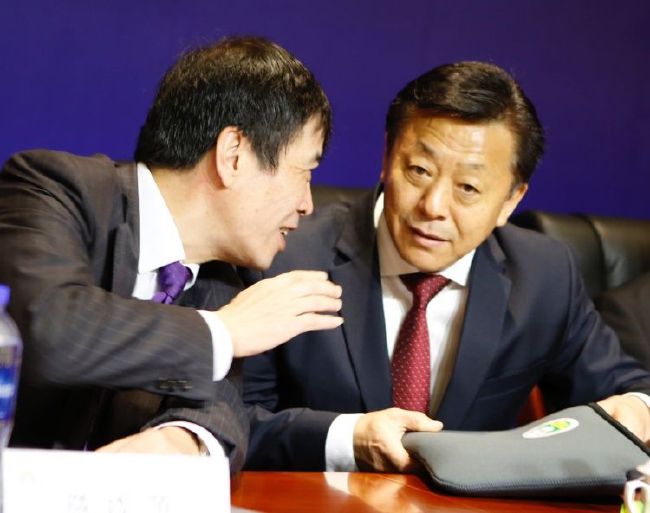 香蕉午夜视频